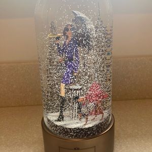 Henri Bendel snowglobe